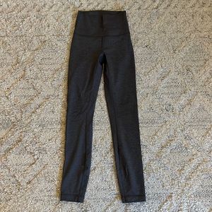 Lululemon Wunder under leggings